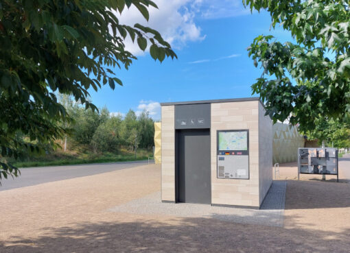 Öffentliche Toilette am Tourismus-Infozentrum Kienberg - Foto: © Marzahn-Hellersdorf Zeitung